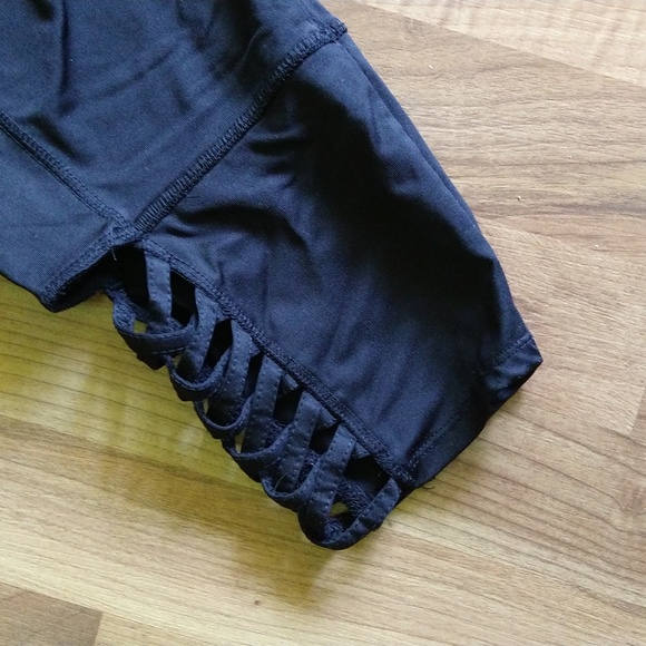 Danskin crops - Picture 2 of 5